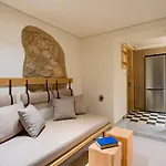 Eramai Ξενοδοχείο 4*